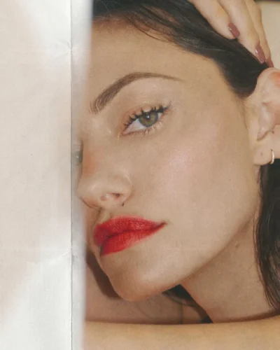 Phoebe Tonkin